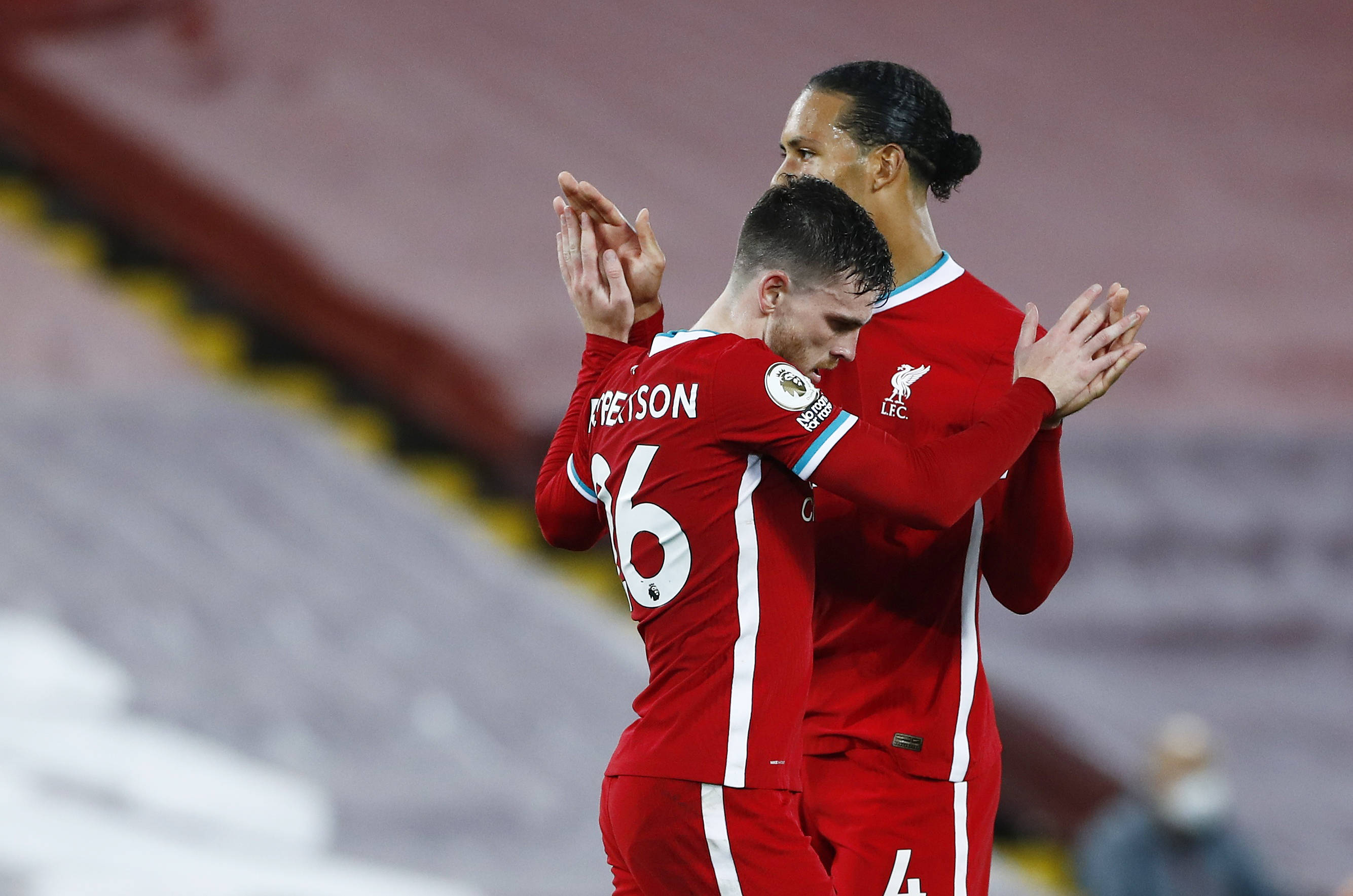 不应该由自 不应该由自